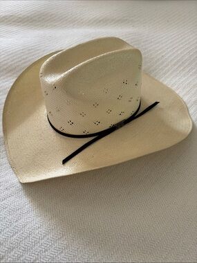 Bailey what’s on your mind straw cowboy hat